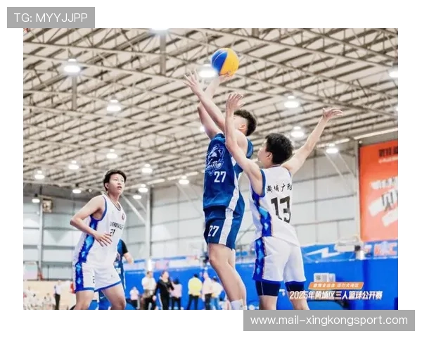 赛场绝佳企划：运动员“完美配合”夺冠瞬间！