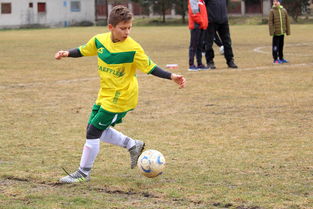 星空娱乐官网首页-武汉三镇被保级！邓卓翔坦言，胜利的滋味不该是别人送的，邓卓翔百科